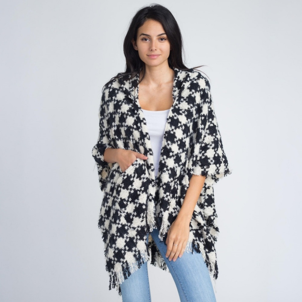 Black and white pattern cardigan